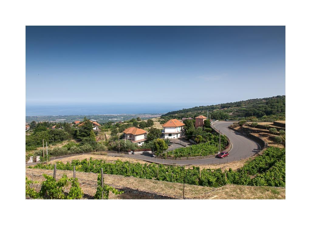 Вилла Ecoagriturismo Notti Stellate Etna Mare Маскали Экстерьер фото