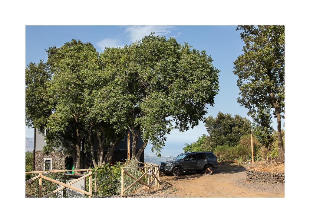 Вилла Ecoagriturismo Notti Stellate Etna Mare Маскали Экстерьер фото