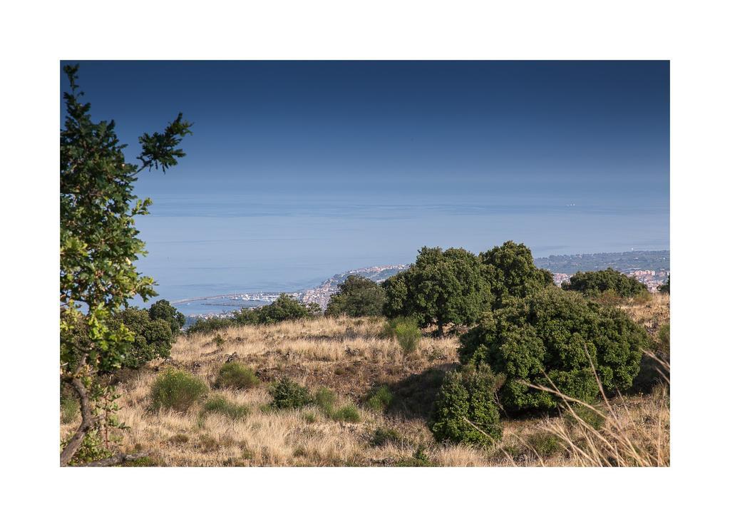 Вилла Ecoagriturismo Notti Stellate Etna Mare Маскали Экстерьер фото